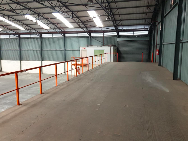 3100m2 Warehouse To let in Omuramba park Montague Gardens - Photo 6