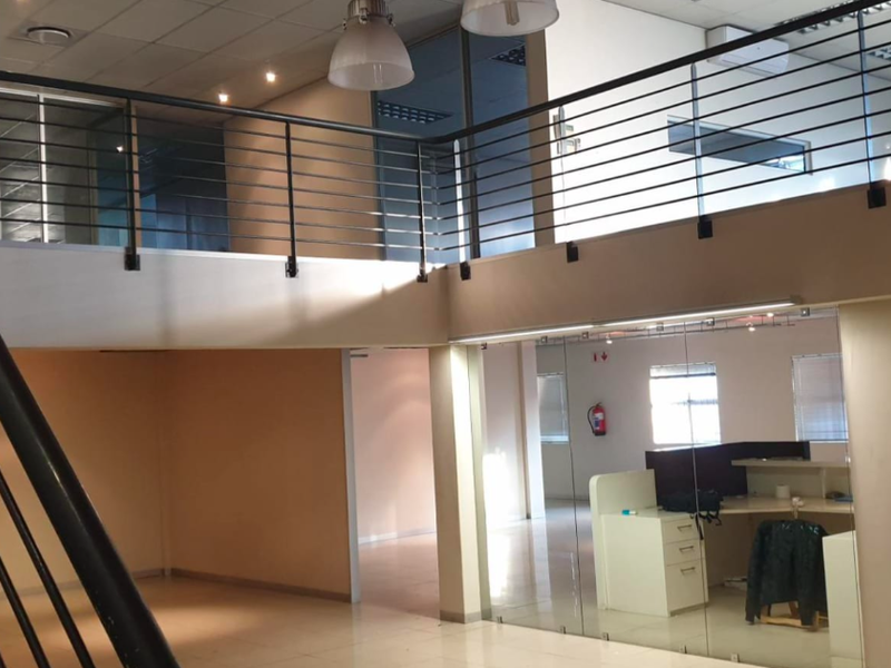 3100m2 Warehouse To let in Omuramba park Montague Gardens - Photo 10