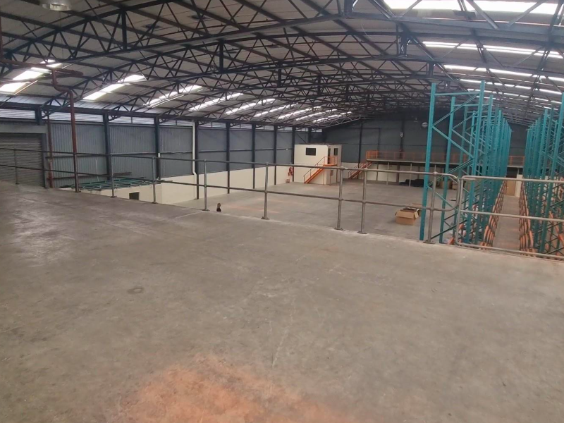 3100m2 Warehouse To let in Omuramba park Montague Gardens - Photo 5
