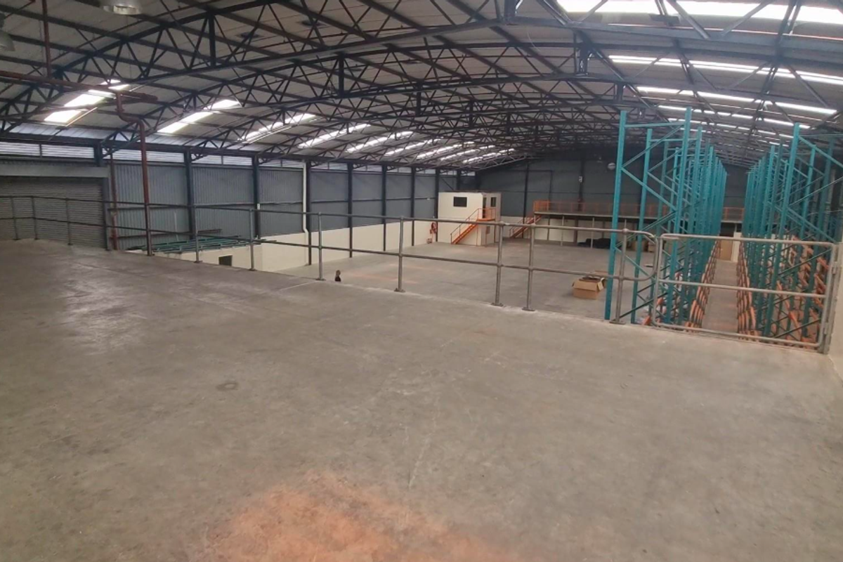 3100m2 Warehouse To let in Omuramba park Montague Gardens - Photo 5