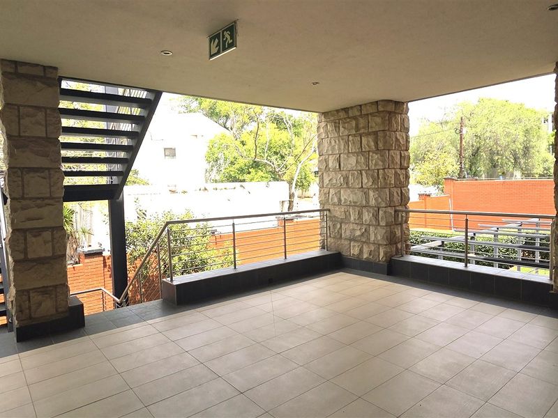 Office space to let in Silverpoint Office Park - Photo 10