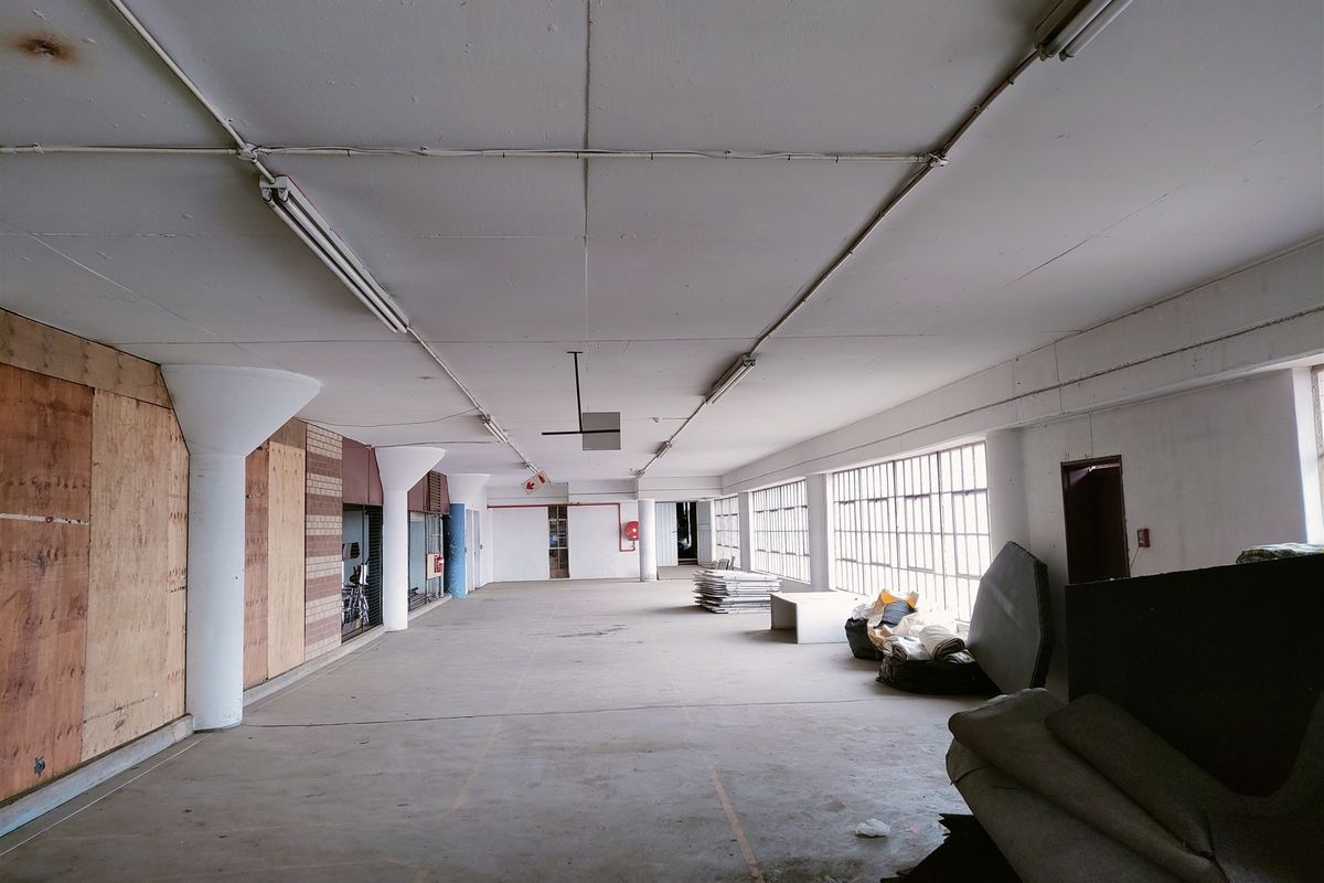 6023m2 warehouse  - FOR SALE @ R5.8m plus vat or for lease - Photo 5