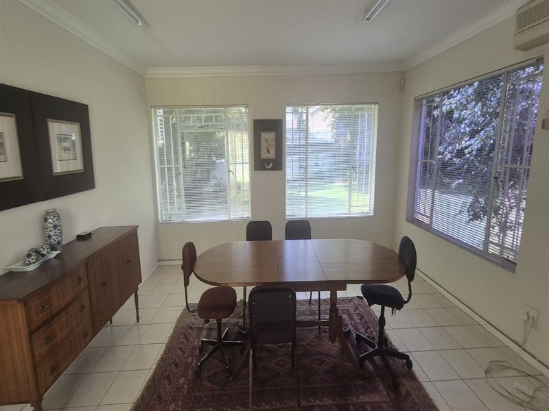 305m2 offices tolet in Ferndale, Randburg - Photo 8