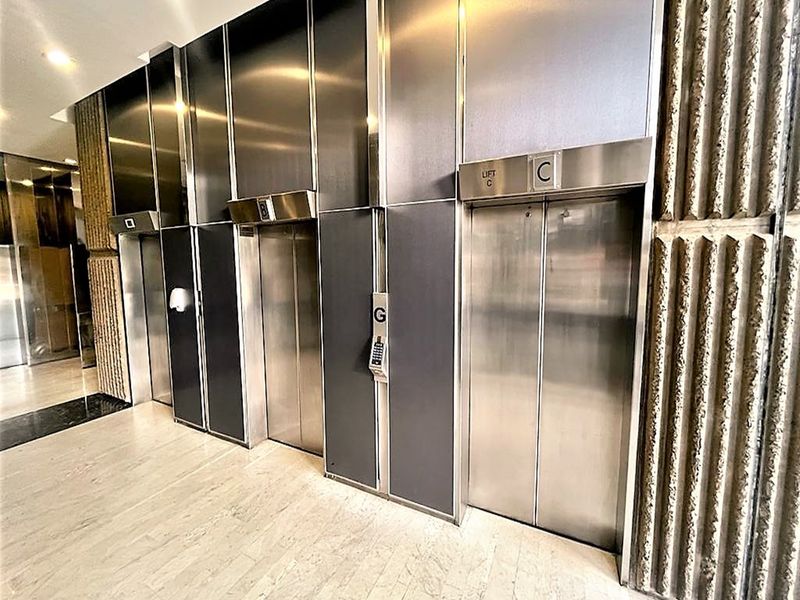 417m2 office space to let in auckland Park - Photo 8