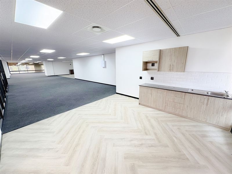417m2 office space to let in auckland Park - Photo 7