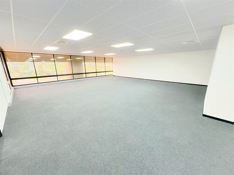 417m2 office space to let in auckland Park - Photo 3