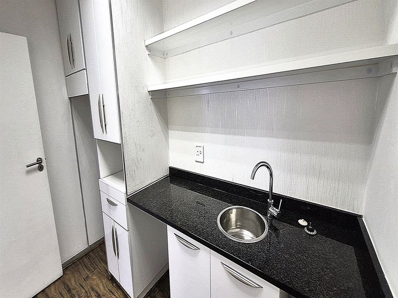 84,99m2 Offices to let in Dunkeld West - Photo 5