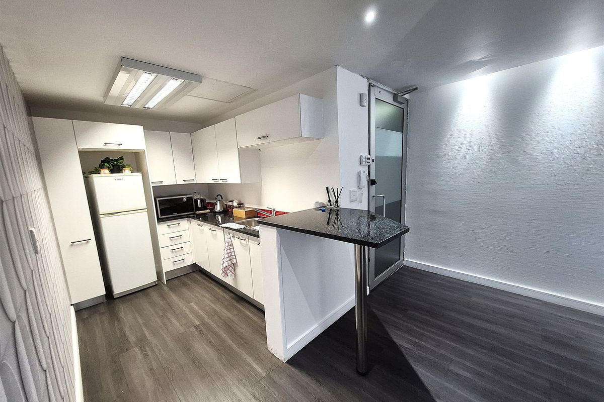 130,63m2 Offices to let in Dunkeld West - Photo 4