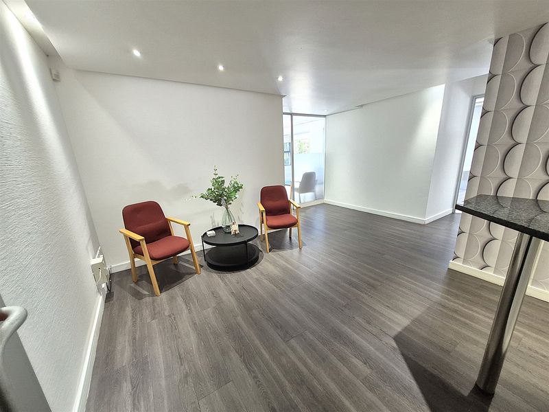 130,63m2 Offices to let in Dunkeld West - Photo 3