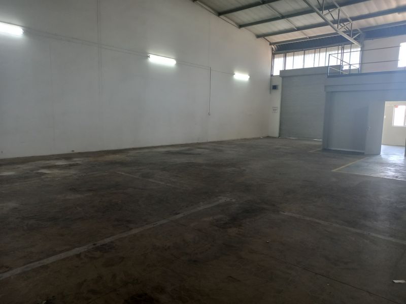 Compact, Clean & Convenient - Photo 9