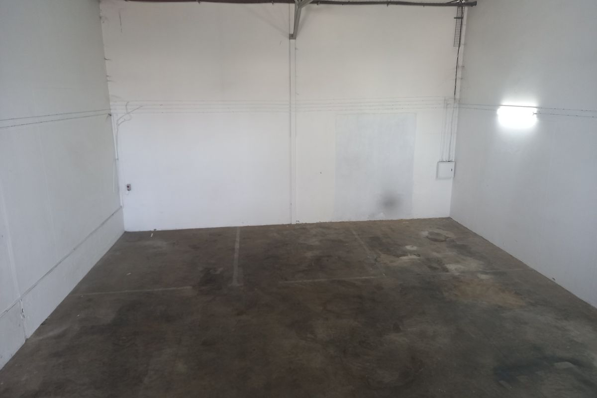 Compact, Clean & Convenient - Photo 4