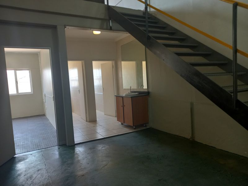 Compact, Clean & Convenient - Photo 5