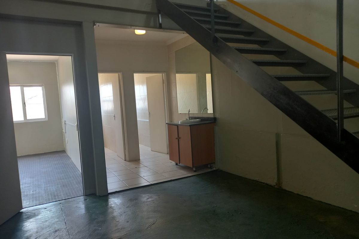 Compact, Clean & Convenient - Photo 5