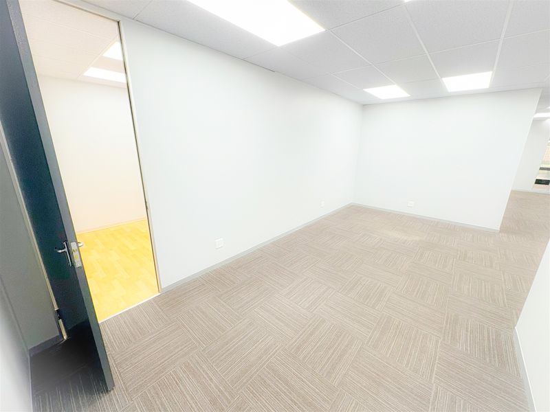 164m2 office space to let in Auckland Park - Photo 2