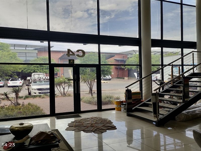 531m2  Warehouse  - FOR SALE at R5 310 000.00m plus vat - Photo 5