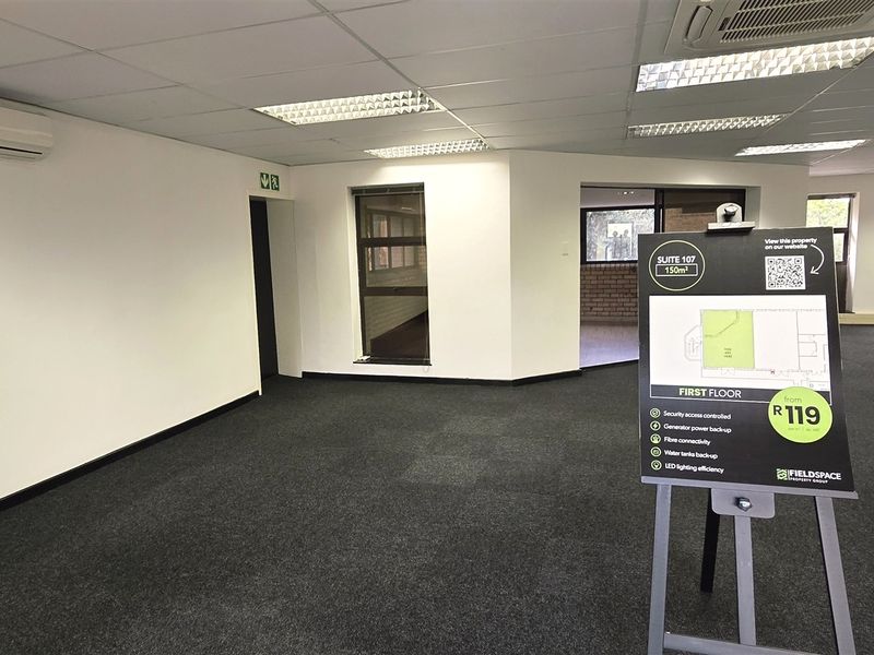 Office space to let in Hurlingham Office Park - Photo 2