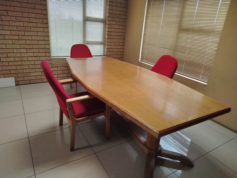 Exceptional building. Versatile for almost any industrial business in sort after Van Eck Park. - Photo 8