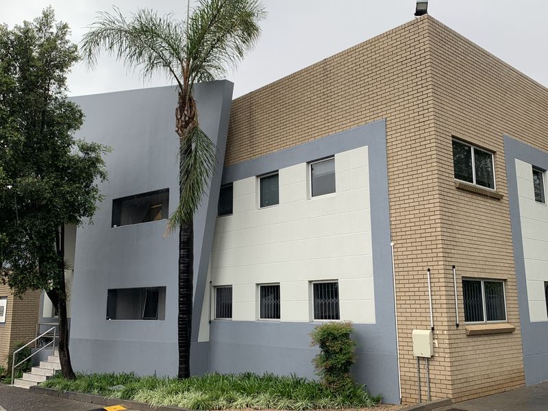 Warehouse to let in Paulshof - Photo 4