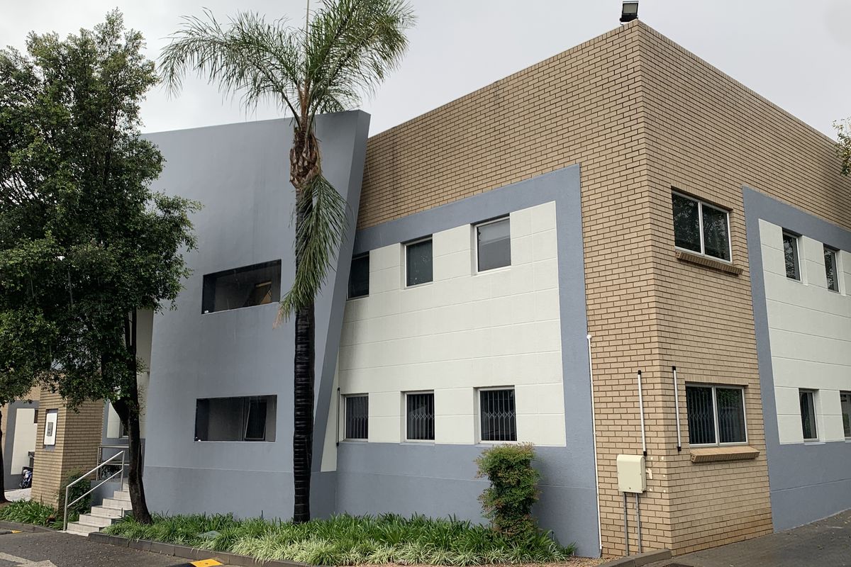 Warehouse to let in Paulshof - Photo 4