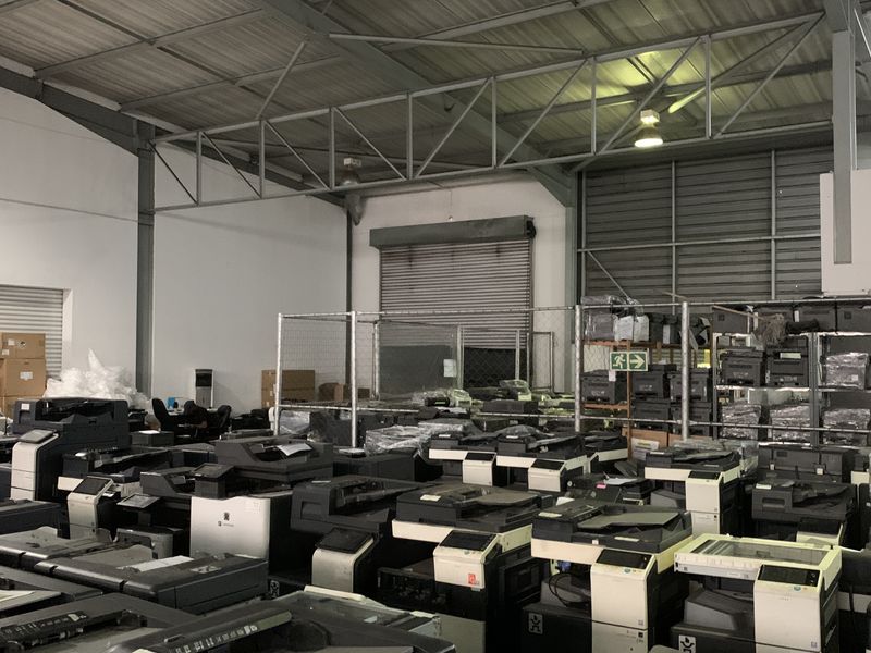 Warehouse to let in Paulshof - Photo 10