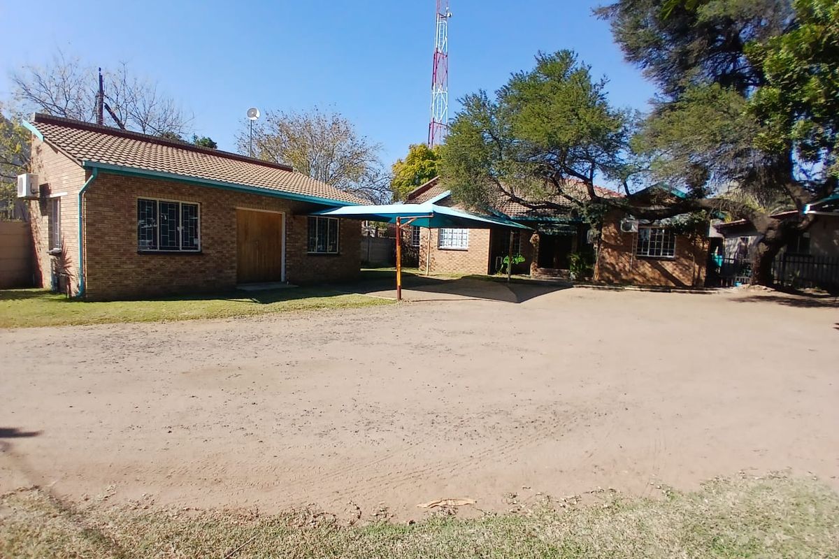 Tucked Away, Close to It All! Office Space Near CBD - Photo 2