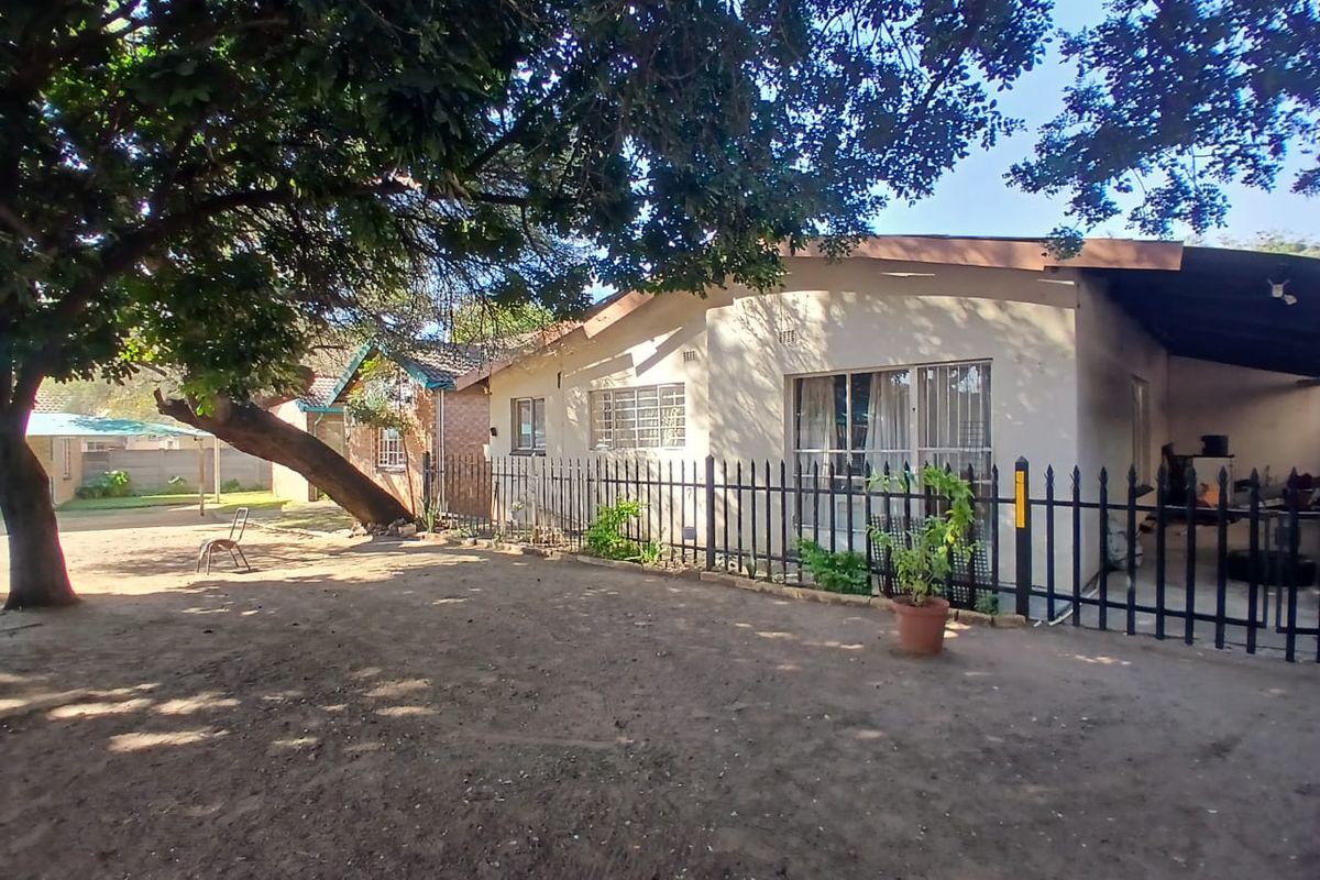 Tucked Away, Close to It All! Office Space Near CBD - Photo 3