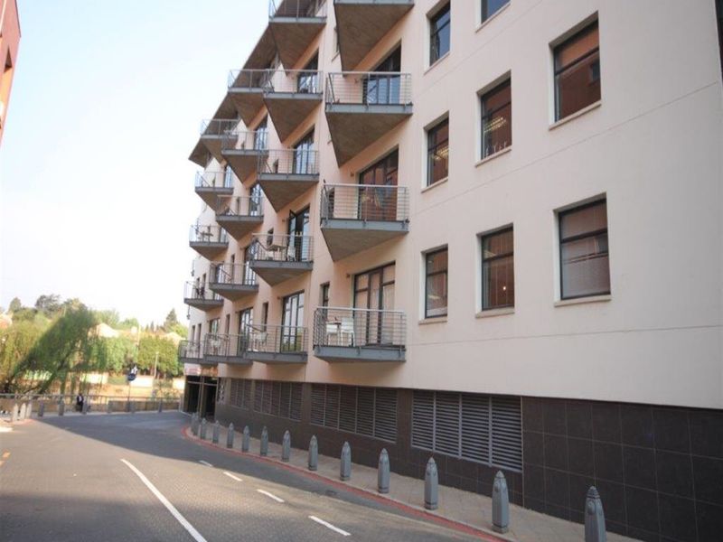 244m2 office space to let in Melrose Arch - Photo 9
