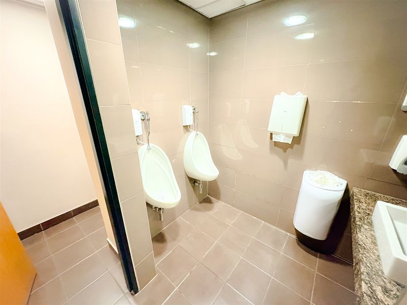 244m2 office space to let in Melrose Arch - Photo 7