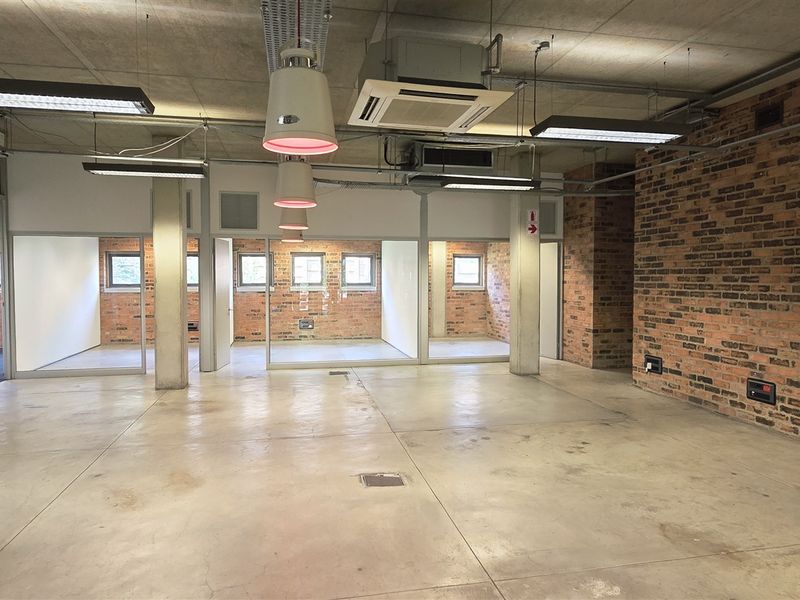 Ultra-Modern Office space to let in 4 Karen Street - Photo 7