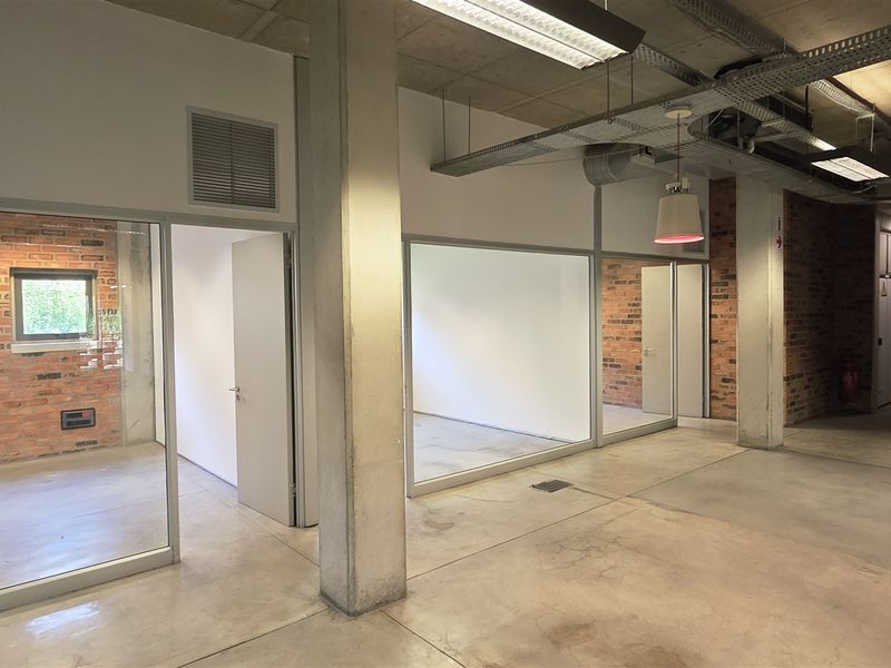 Ultra-Modern Office space to let in 4 Karen Street - Photo 9
