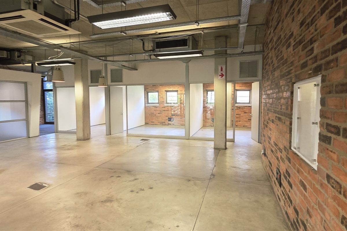 Ultra-Modern Office space to let in 4 Karen Street - Photo 4