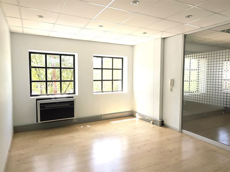 Office space to let in Peter Place - Photo 2