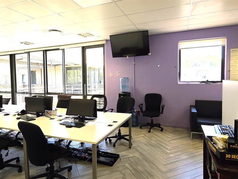 Modern Office space to let in Bryanston - Photo 6