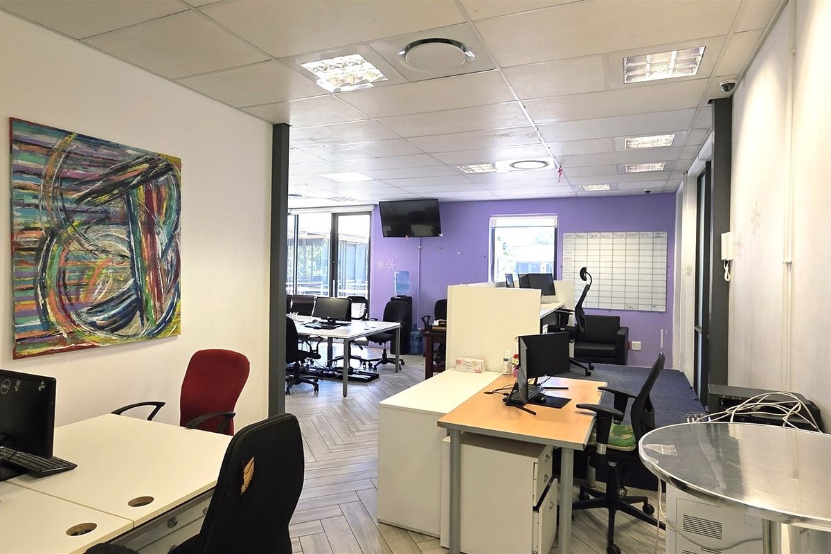 Modern Office space to let in Bryanston - Photo 5