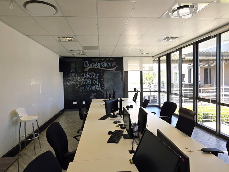 Modern Office space to let in Bryanston - Photo 8