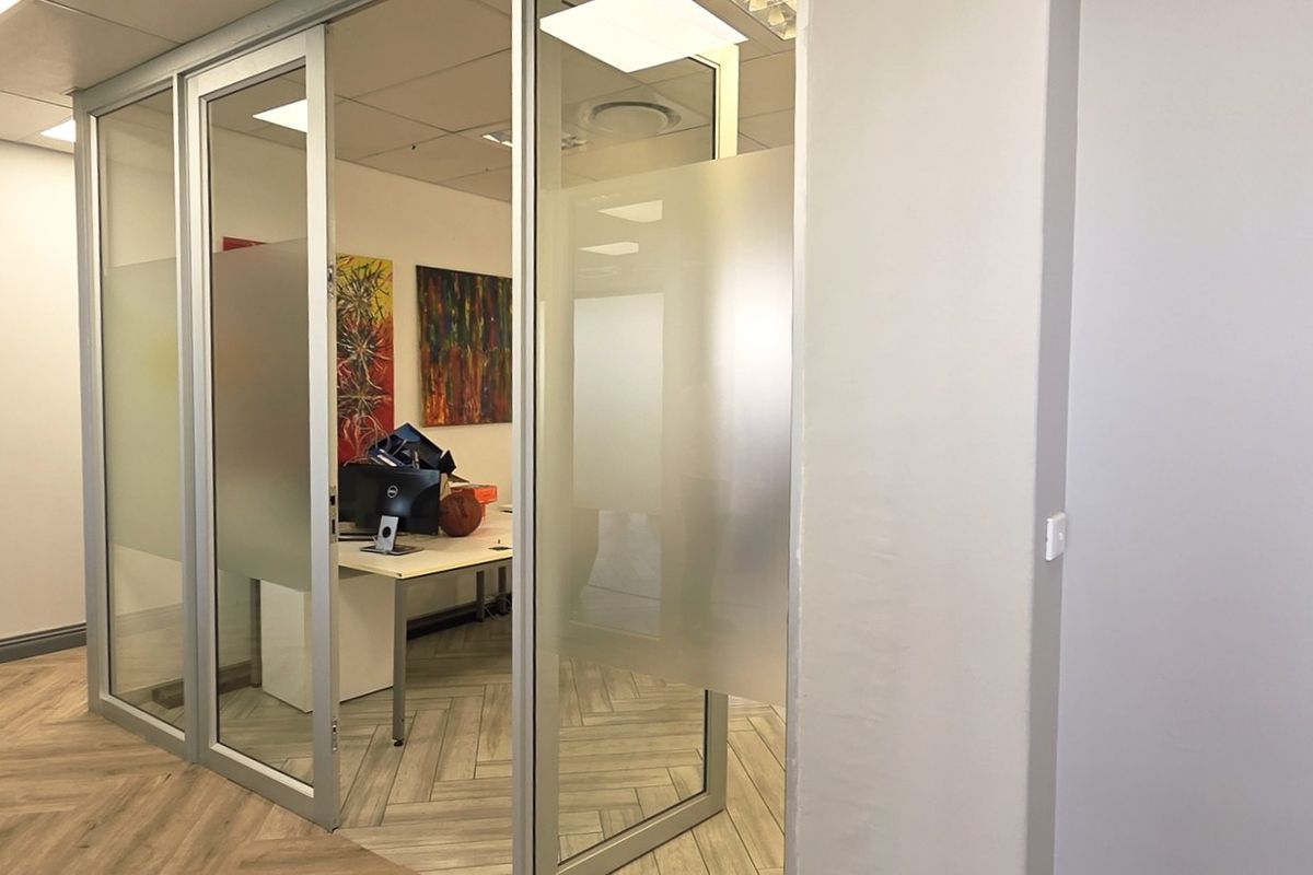 Modern Office space to let in Bryanston - Photo 3