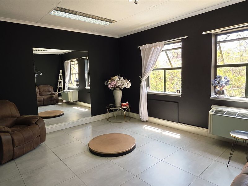 Office space to in St Andrews Office Park - Photo 3