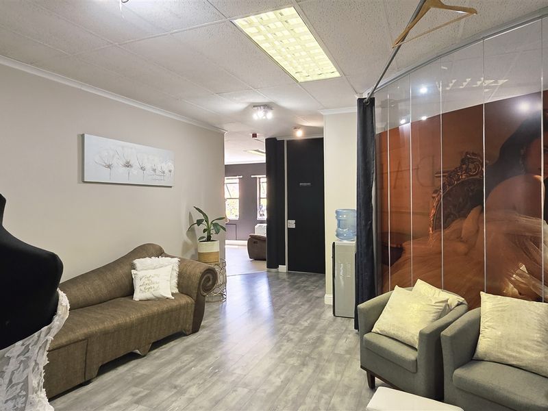 Office space to in St Andrews Office Park - Photo 6