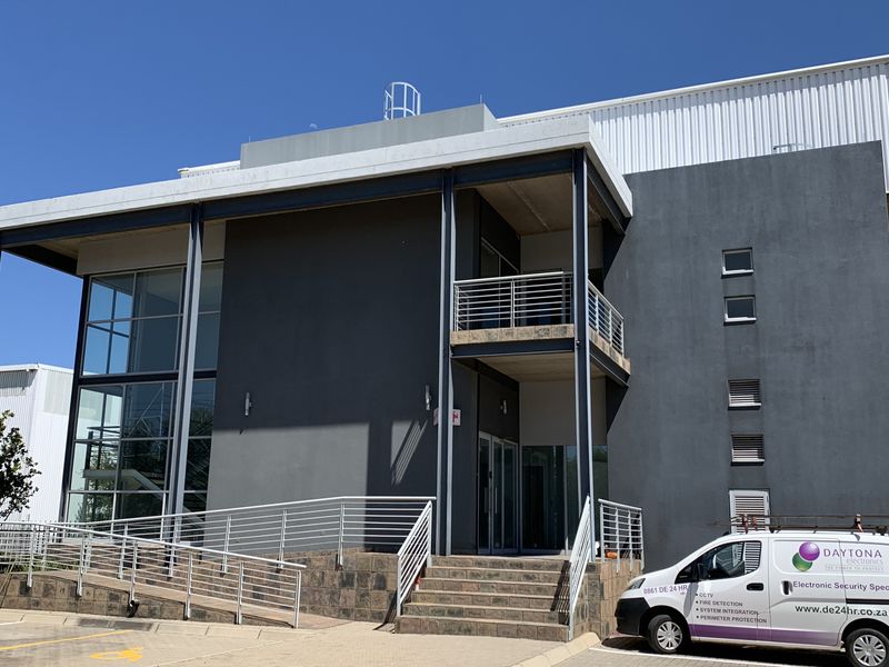 Warehouse to let in Gosforth Park - Photo 8