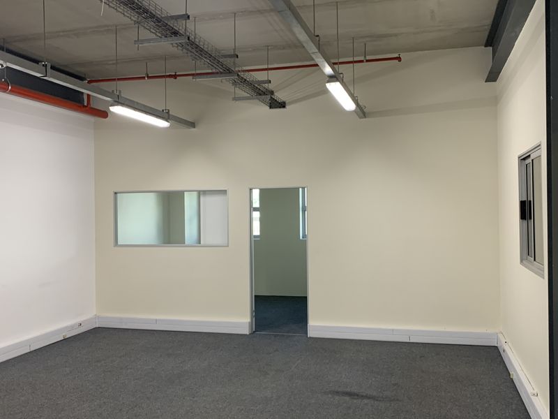 Warehouse to let in Gosforth Park - Photo 9