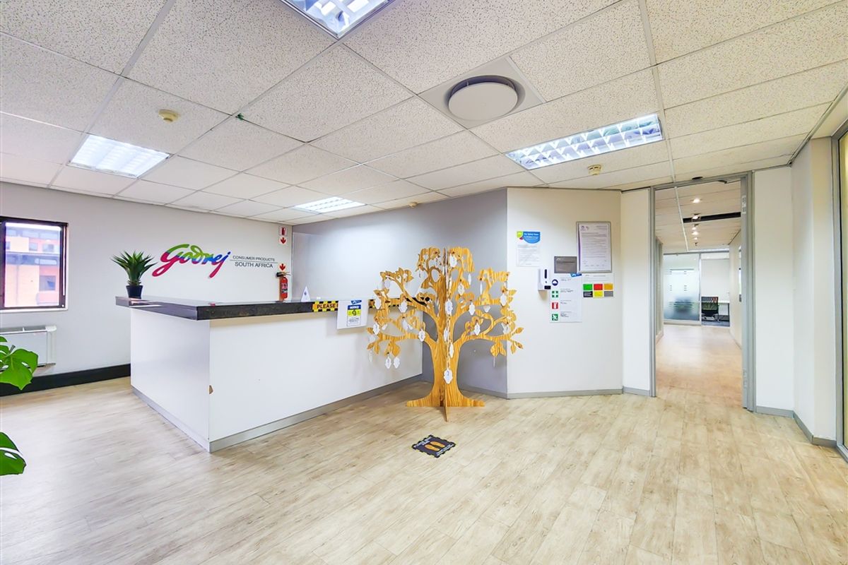 688m2 First Floor Office to Let in Valley View Office Park - Photo 5