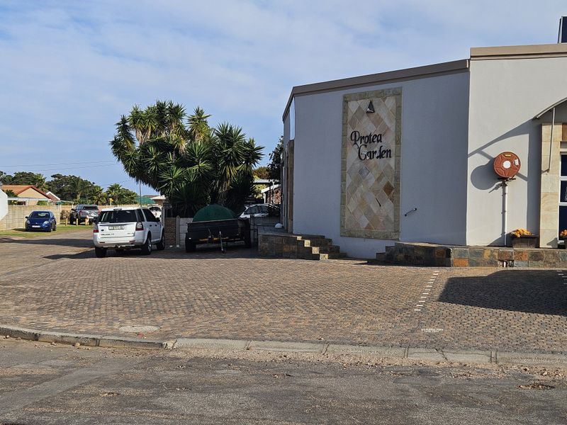 Prime Commercial Investment in a High-Demand Location - Photo 8