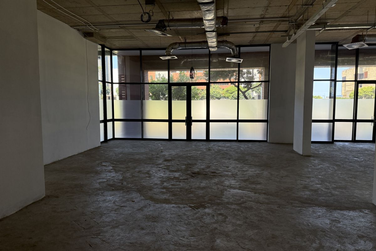 Prime ground Floor offices to lease - Photo 3