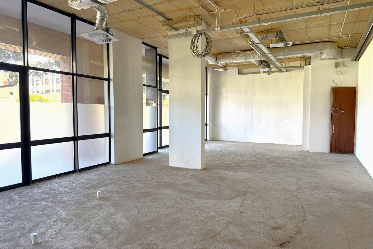 Prime ground Floor offices to lease - Photo 2