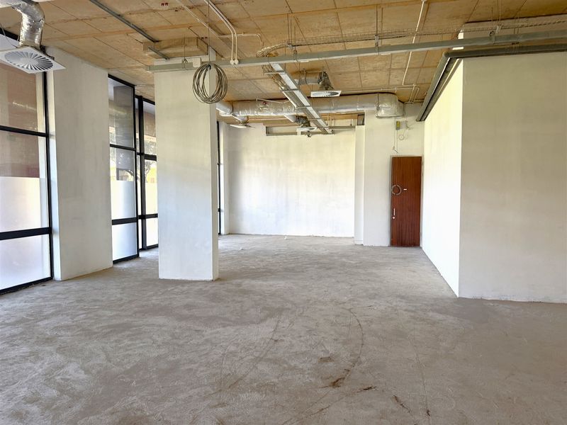 Prime ground Floor offices to lease - Photo 5