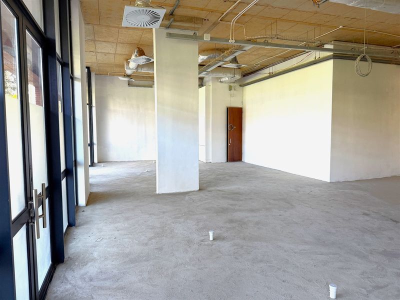 Prime ground Floor offices to lease - Photo 6