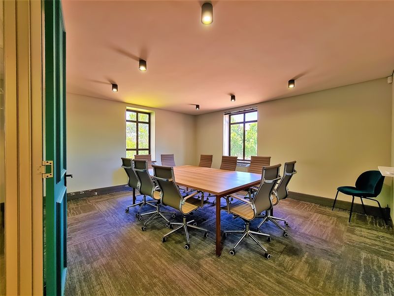 230m2 Sophisticated Office to Let in Fourways - Photo 10