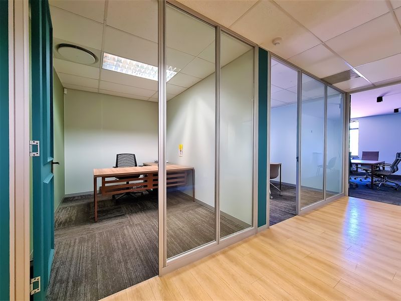 230m2 Sophisticated Office to Let in Fourways - Photo 9