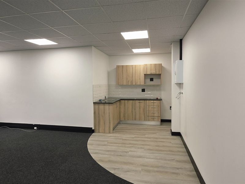 Office space to let in Simba Road - Photo 6