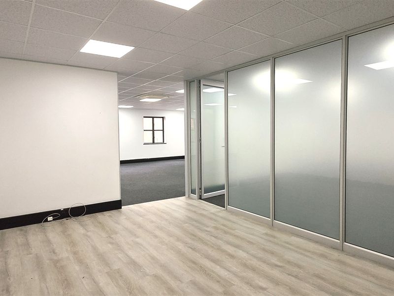 Office space to let in Simba Road - Photo 4